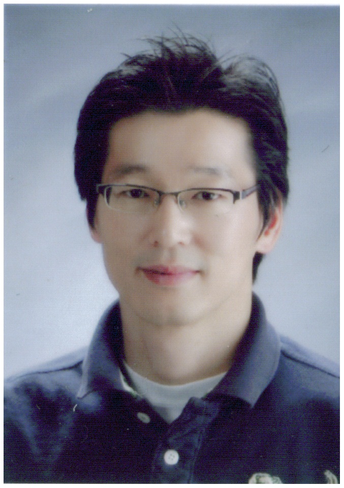 이민형 부교수.jpg