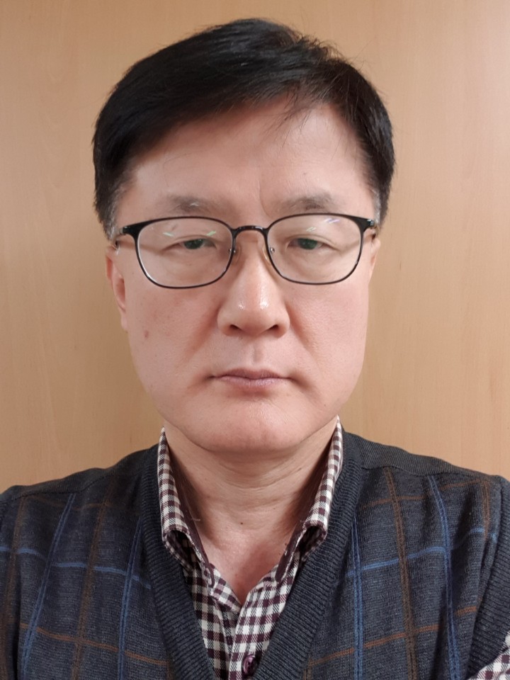 김용호 교수.jpg